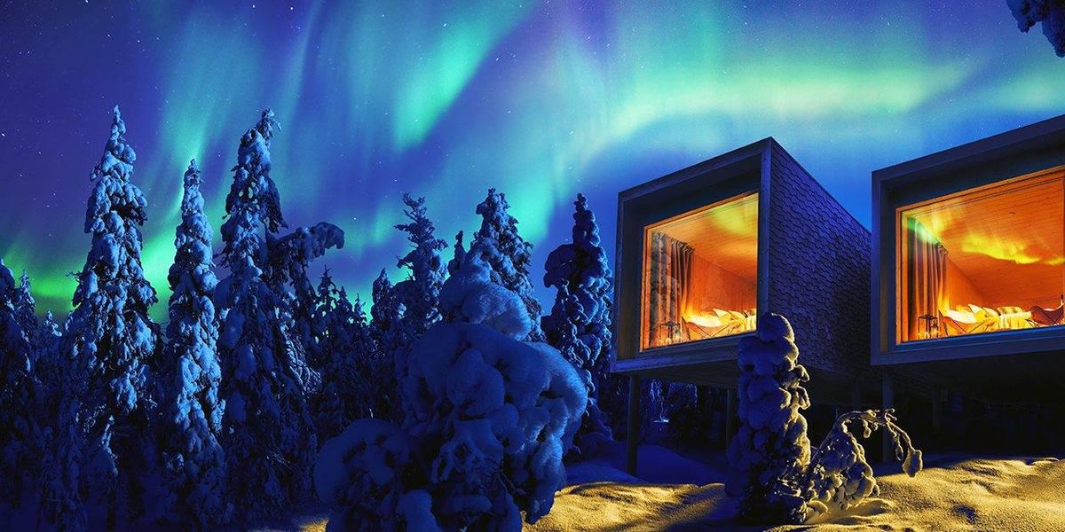 Arktický hotel na stromoch, z ktorého uvidíte polárnu žiaru
