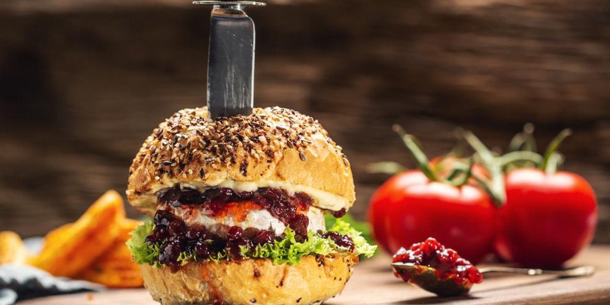 Alternatívy ku klasickým burgerom a kde si dať burger v hlavných mestách V4