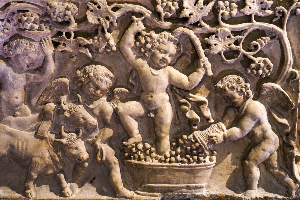 Ókori római domborműves szobor, szőlőt taposó angyalokat ábrázolva