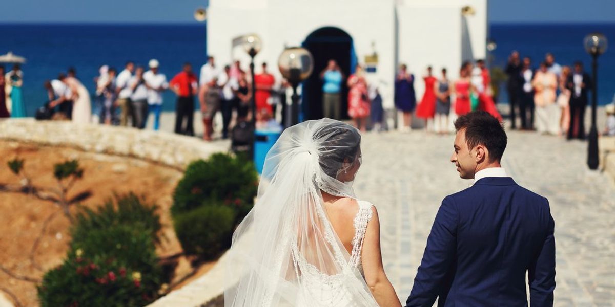 Zvláštne zvyky zo sveta: 1.časť - grécke pľuvanie na svadbách