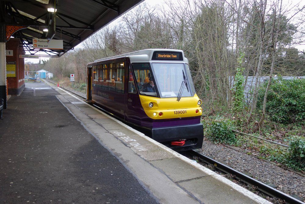 West Midlands Railway ingavonat Stourbridge Junction vasútállomáson, Anglia