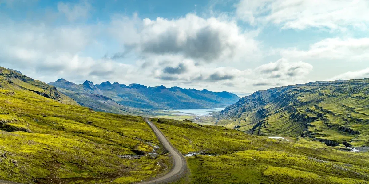 Aj Island môže zaviesť turistickú daň