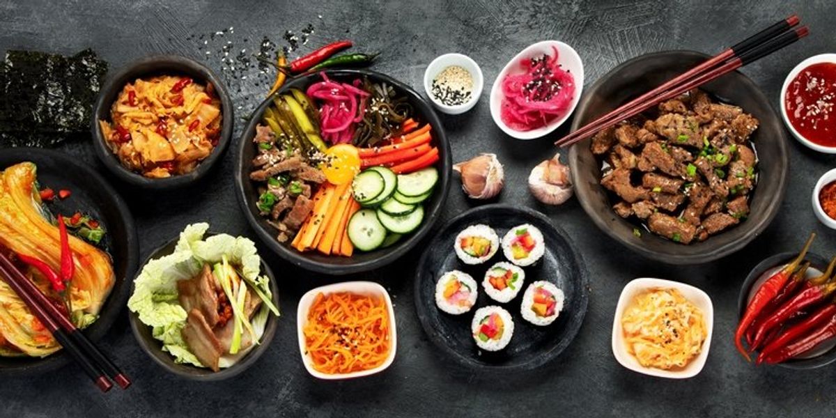 Sortiment tradičných kórejských jedál