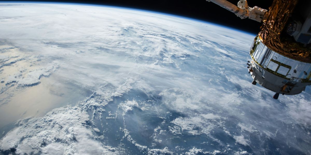 Űrutazás: Léggömbkapszulákban repülhetnek az űr szélére a szerencsések