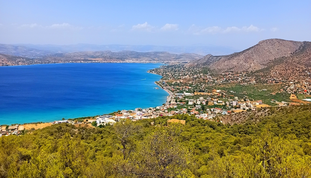 Turistamentes oázis: Egy alulértékelt sziget Athén közelében