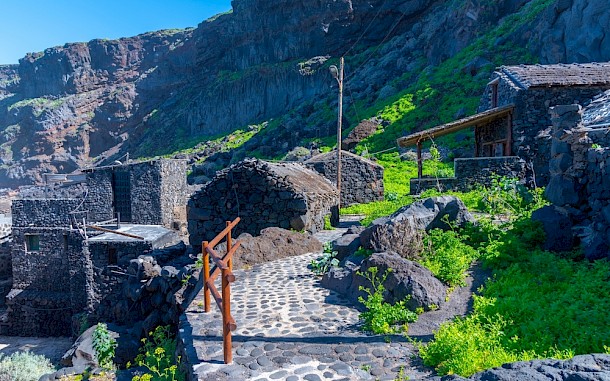 trabantos, Shutterstock