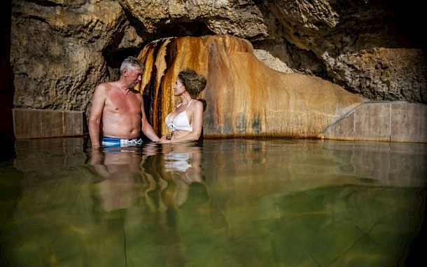 Liečebn&eacute; term&aacute;lne k&uacute;pele Sklen&eacute; Teplice