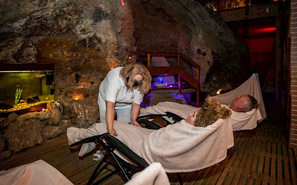 Liečebn&eacute; term&aacute;lne k&uacute;pele Sklen&eacute; Teplice