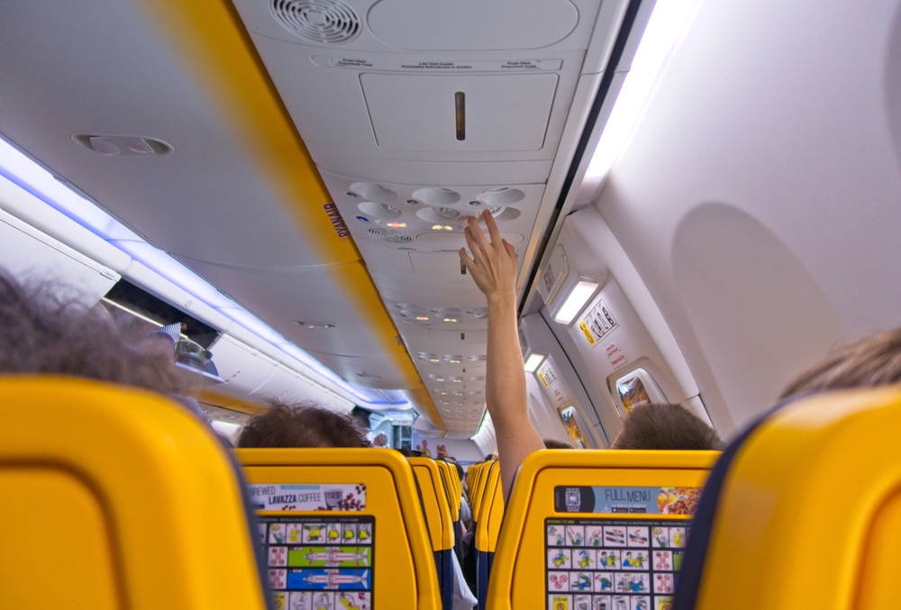 Ezért butaság kikapcsolni a szellőzőt az ülésünk felett a repülőn