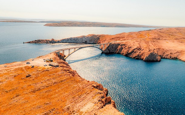 zedspider, Shutterstoc