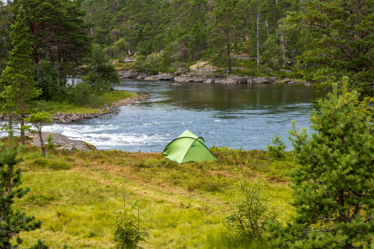 Kam za kempovaním v divokej prírode? Toto je 5 výnimočných miest v Európe