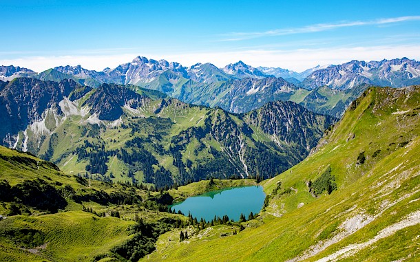 Sina Ettmer Photography, Shutterstock