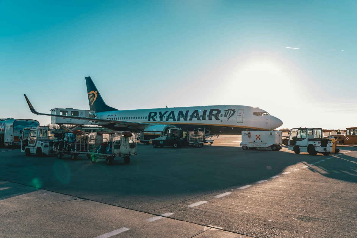 Ryanair čelí žalobe stoviek pilotov