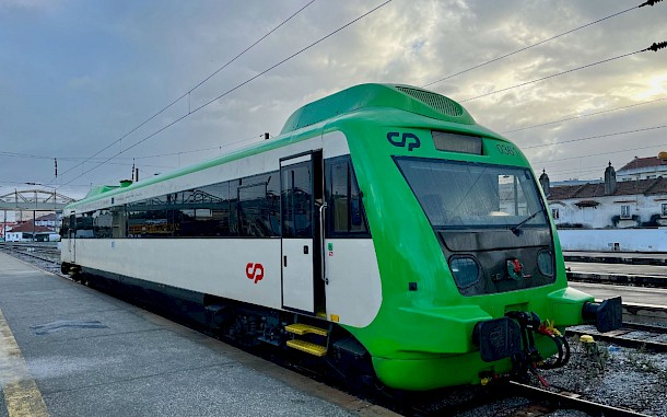 &copy; Jon Worth / #CrossBorderRail