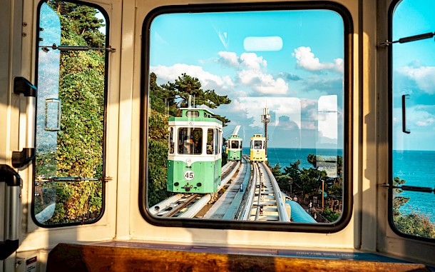 Serena Lin, Shutterstock