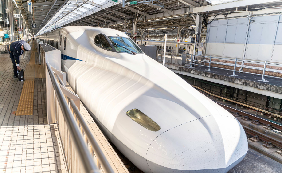 Zobák rybárika zmenil japonské rýchlovlaky, teraz ich inšpirujú vtáčie krídla