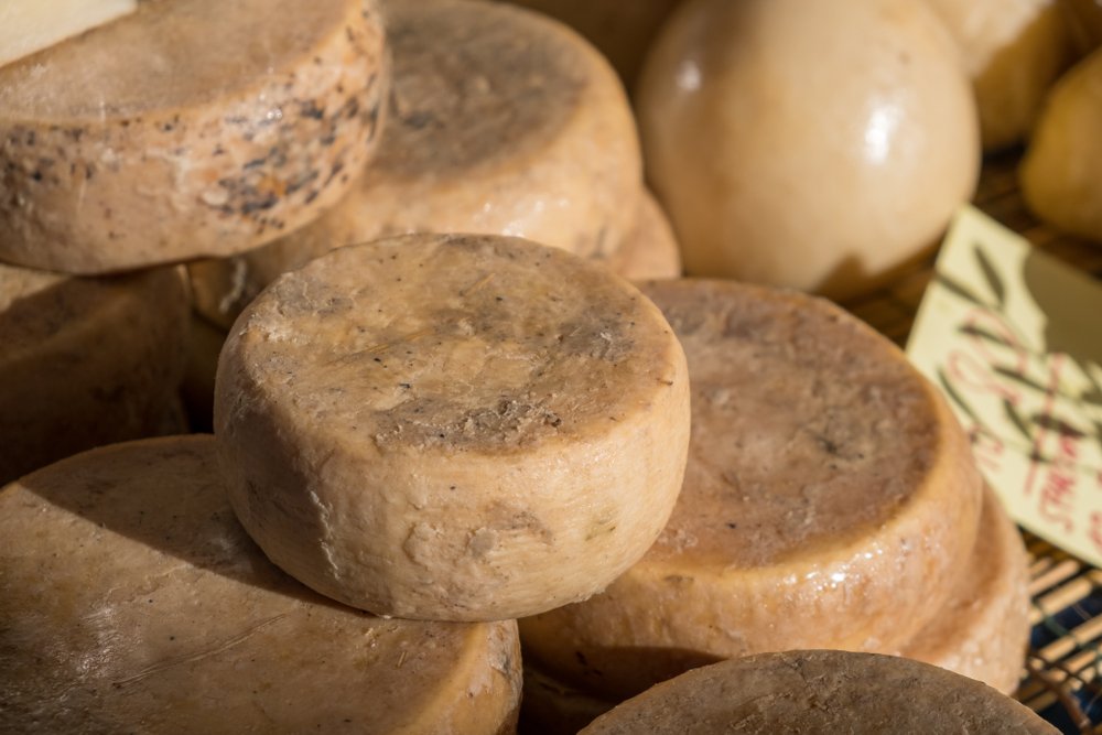 Férgeknek köszönhetjük a világ legkülönlegesebb sajtját