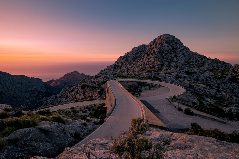 Ez a spanyol útszakasz még a legprofibb sofőröknek is komoly kihívást jelent