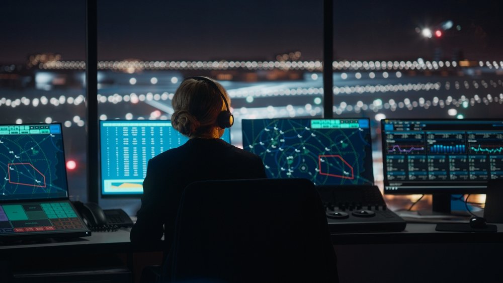 Több mint tízezer járatot töröl az Air France az év elején