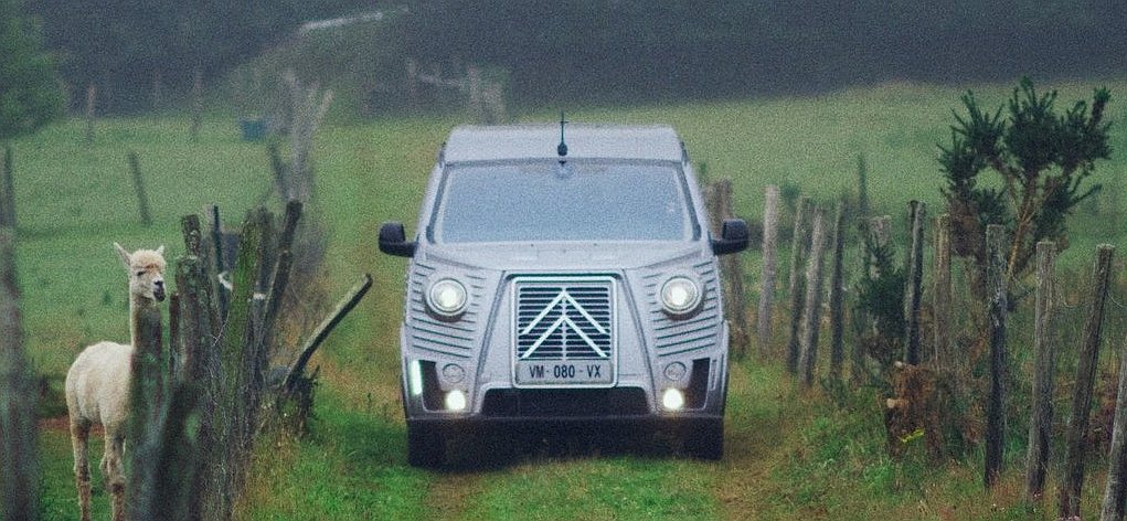 „Neo-retro” lakóautóval állt elő a Citroën