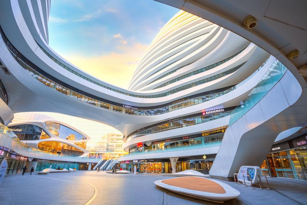 Monumentális, lágy és futurisztikus? Galéria Zaha Hadid életművéből