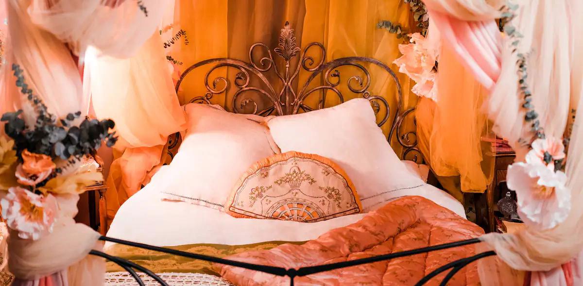 Aludj a Moulin Rouge titkos szobájában!