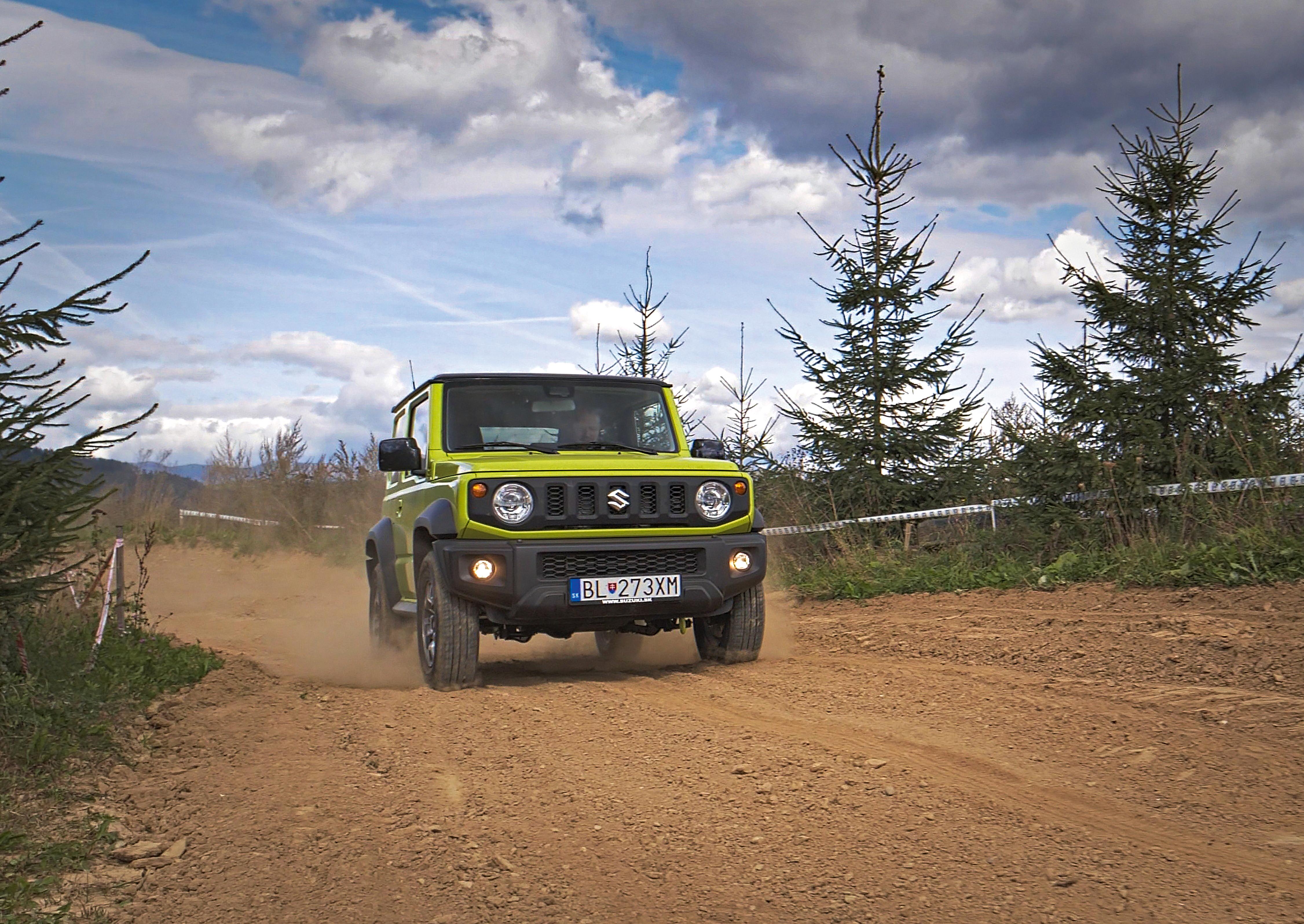 Suzuki Jimny: A városban bájos, a terepen megbízható
