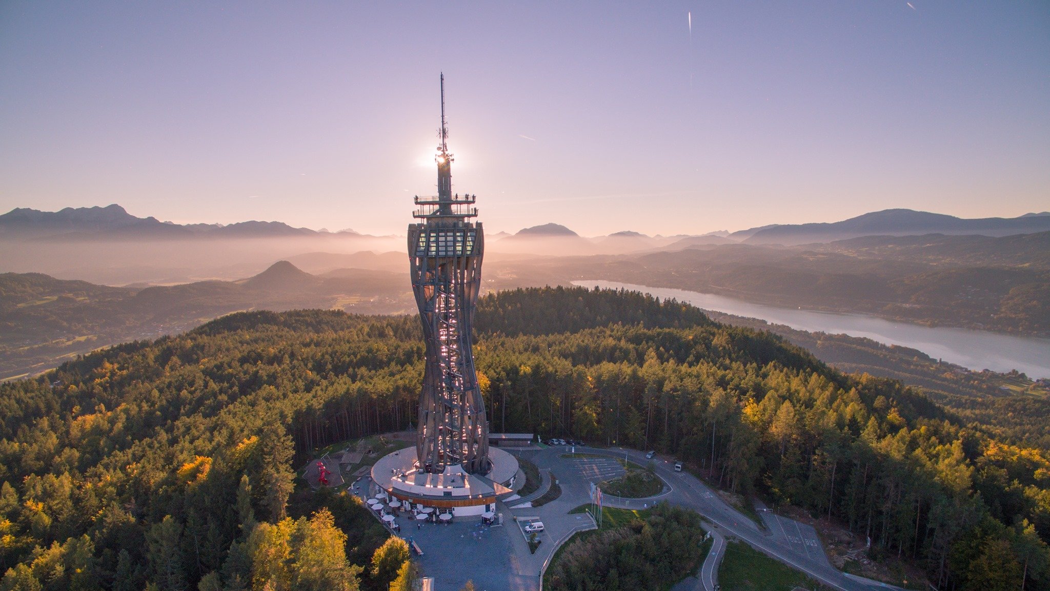 Vyhliadkové veže, ktoré zaujmú svojou architektúrou