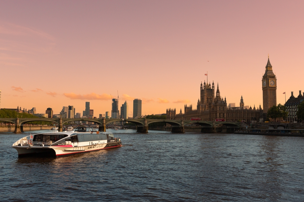 Már nem csak szárazföldön hívhatunk Ubert